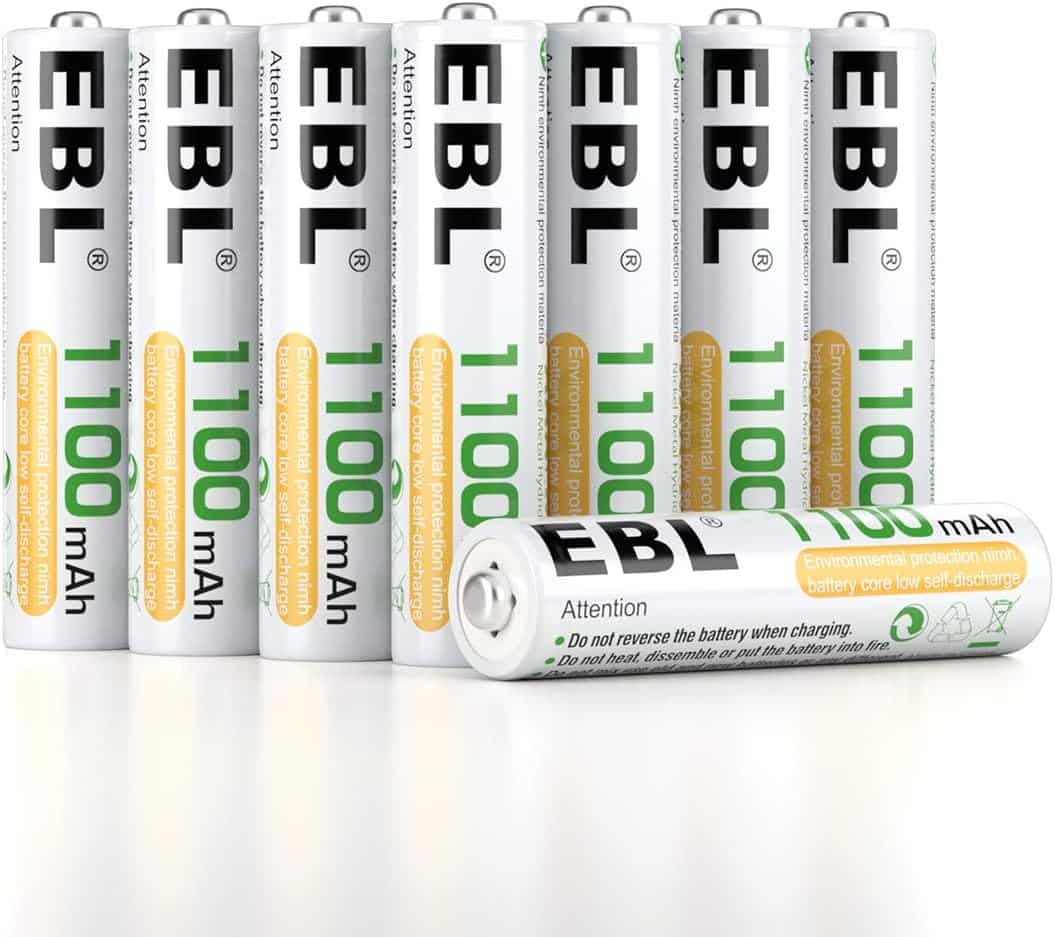 Lot 8 Piles Rechargeables AAA 1100mAh 1,2V Ni-MH, Haute Capacité Réelle Batteries Rechargeables, avec Boîte de Stockage de Piles